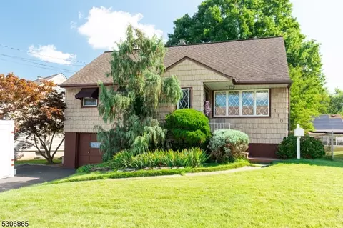 110 Swarthmore Ter, Metuchen, NJ 08840
