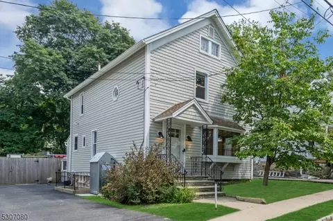 129 Main St, Stanhope, NJ 07874