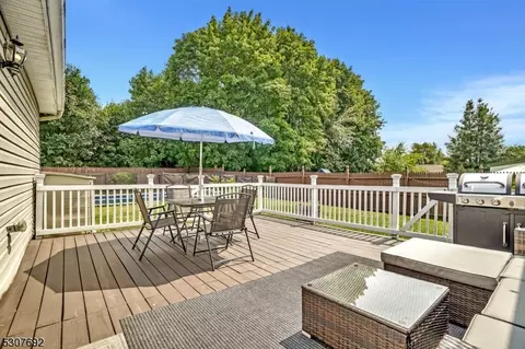 53 Leonard Ter, Wayne, NJ 07470 photo 18
