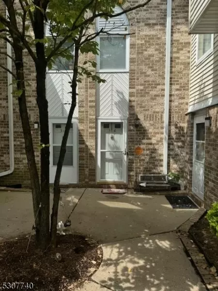 304 Madaline Dr, Avenel, NJ 07001