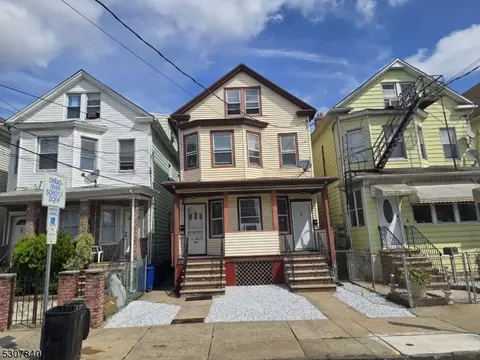 843 Garden St, Elizabeth, NJ 07202