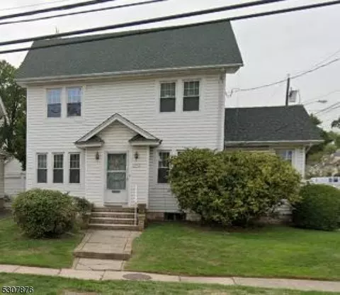 1006 Chestnut St, Roselle, NJ 07203