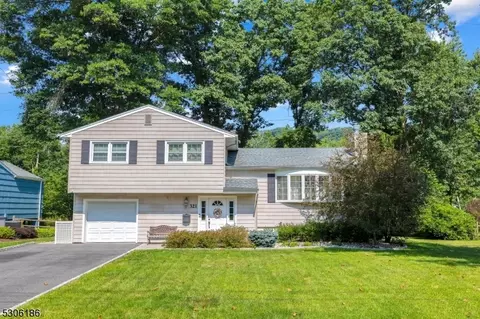321 Charnwood Rd, New Providence, NJ 07974