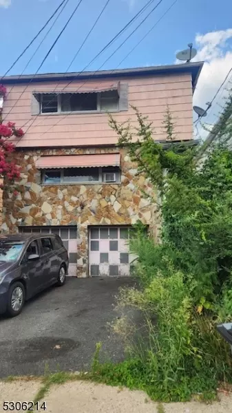 30 Argyle Ter, Irvington, NJ 07111