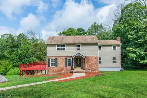 303 Mountain Lake Rd, Liberty, NJ 07838