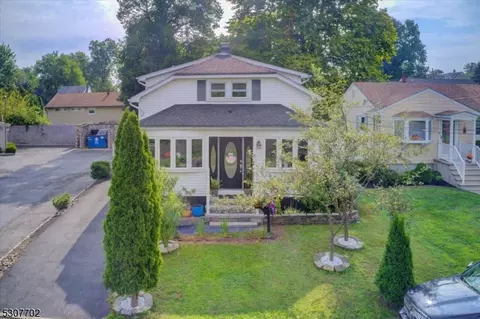 9 Louis Ave, South Bound Brook, NJ 08880