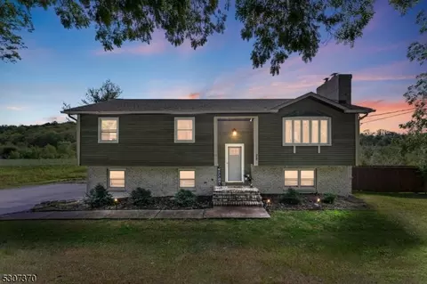 98 Wantage School Rd, Wantage, NJ 07461