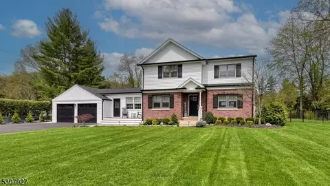 96 Mountain Ave, Pequannock Twp, NJ 07444