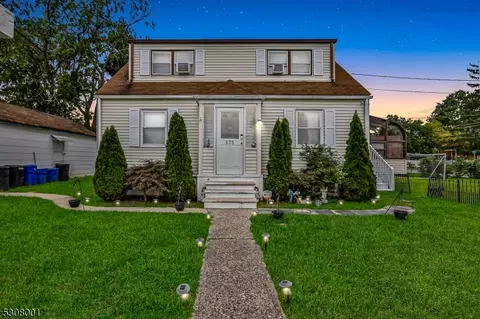 171 Belli Ter, Saddle Brook, NJ 07663