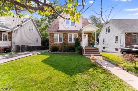 24 Crescent Ter, Belleville, NJ 07109