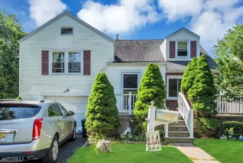 37 Congressional Pkwy, Livingston, NJ 07039