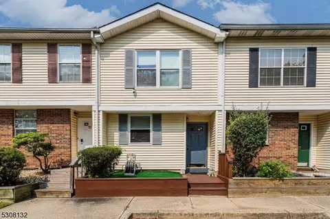 15 Florida Grove Rd #15, Keasbey, NJ 08832