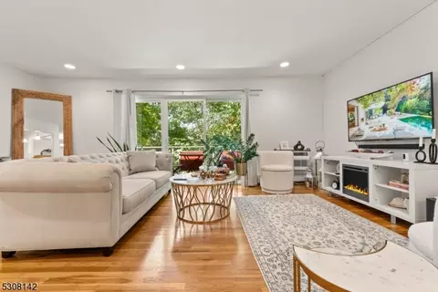 378 Hoover Ave #146, Bloomfield, NJ 07003