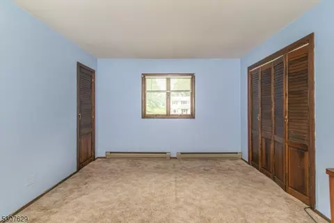 29 Normandy Dr, Wayne, NJ 07470 photo 22