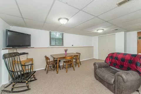 29 Normandy Dr, Wayne, NJ 07470 photo 16