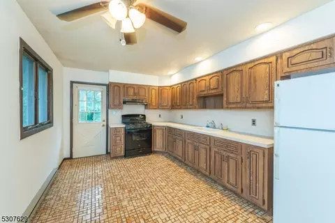 29 Normandy Dr, Wayne, NJ 07470 photo 21