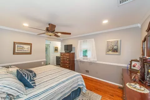 29 Normandy Dr, Wayne, NJ 07470 photo 13