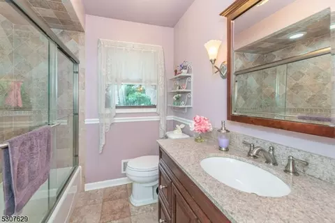 29 Normandy Dr, Wayne, NJ 07470 photo 10