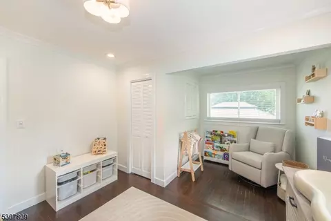 16 Michael Dr, Wayne, NJ 07470 photo 20