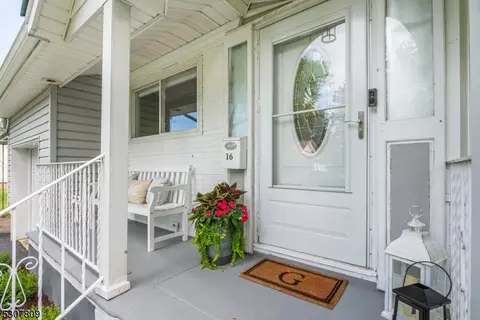 16 Michael Dr, Wayne, NJ 07470 photo 39