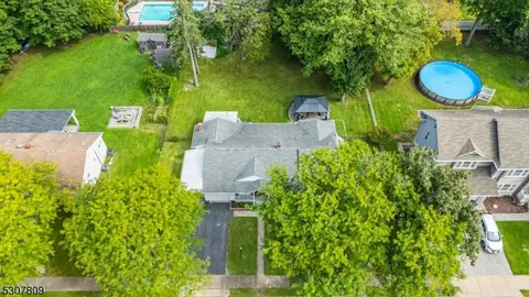 16 Michael Dr, Wayne, NJ 07470 photo 42