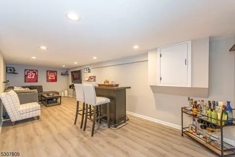 16 Michael Dr, Wayne, NJ 07470 photo 27