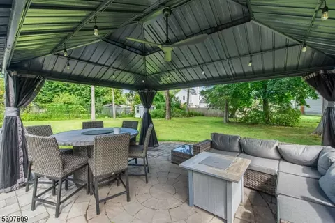 16 Michael Dr, Wayne, NJ 07470 photo 34