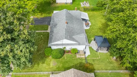 16 Michael Dr, Wayne, NJ 07470 photo 46