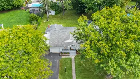 16 Michael Dr, Wayne, NJ 07470 photo 41