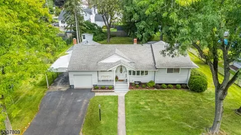 16 Michael Dr, Wayne, NJ 07470 photo 40