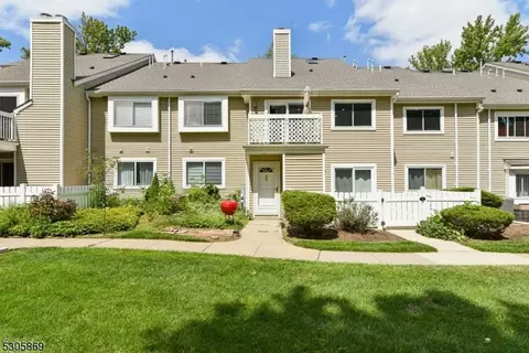12 Arrowwood Ln #12, Monmouth Junction, NJ 08852