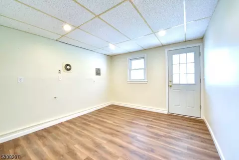 107 Rock Ln, Middlesex, NJ 08846 photo 41