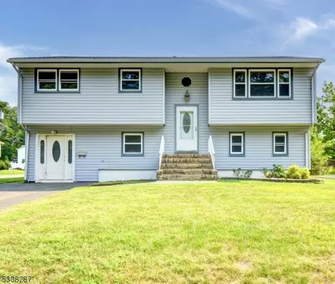 107 Rock Ln, Middlesex, NJ 08846 photo 4