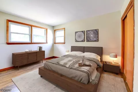 107 Rock Ln, Middlesex, NJ 08846 photo 23