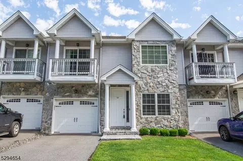 58 Halina Ln, Butler, NJ 07405