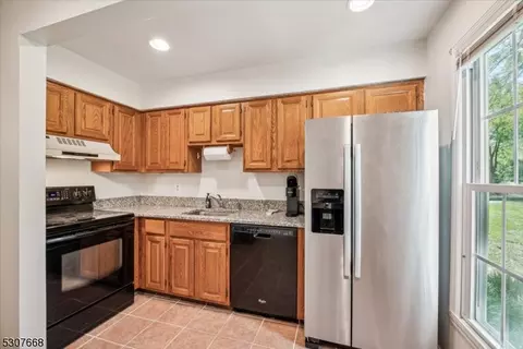 Kitchen - 71 Commonwealth Dr, Basking Ridge, NJ 07920 photo 3 of 3