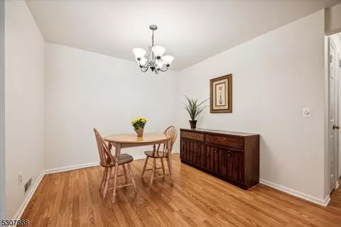 Dining - 71 Commonwealth Dr, Basking Ridge, NJ 07920 photo 2 of 6