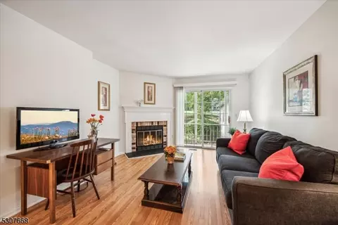 Other - 71 Commonwealth Dr, Basking Ridge, NJ 07920 photo 1 of 7