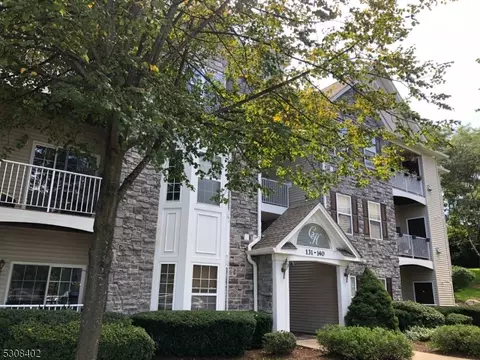 137 Barrister Dr #137, Butler, NJ 07405