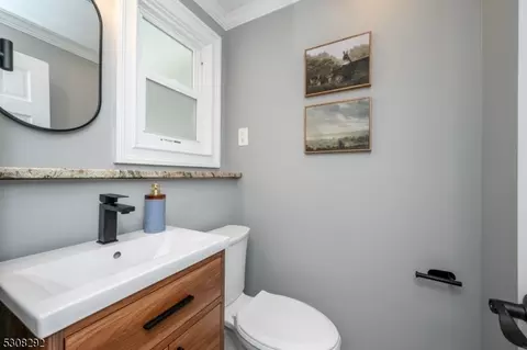 60 Kenneth Pl, Clark, NJ 07066 photo 25