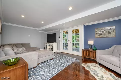 60 Kenneth Pl, Clark, NJ 07066 photo 26