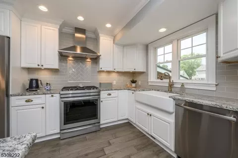 60 Kenneth Pl, Clark, NJ 07066 photo 14