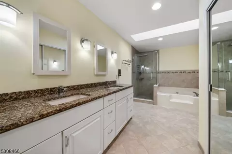 108 Sturbridge Cir, Wayne, NJ 07470 photo 22