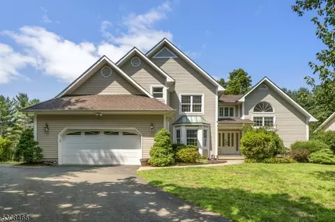 108 Sturbridge Cir, Wayne, NJ 07470