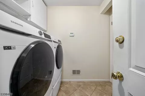 108 Sturbridge Cir, Wayne, NJ 07470 photo 16