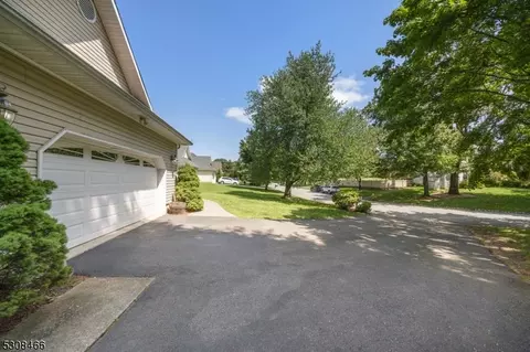 108 Sturbridge Cir, Wayne, NJ 07470 photo 41