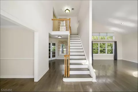 108 Sturbridge Cir, Wayne, NJ 07470 photo 4