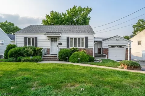 56 Normandy Rd, Woodbridge Twp, NJ 07067