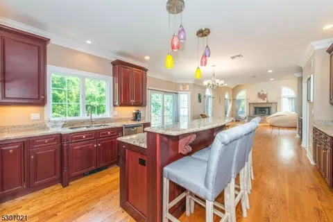 3 Diorio Ct, Wayne, NJ 07470 photo 6