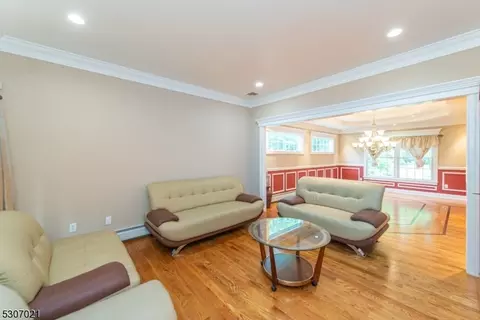 3 Diorio Ct, Wayne, NJ 07470 photo 4